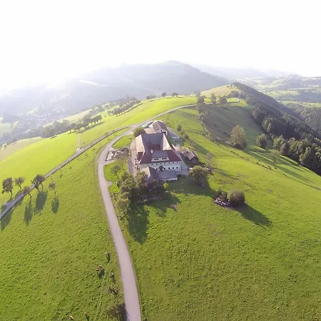 Haaghof Apartman Ertl